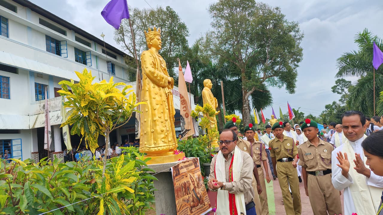 A COLOURFUL TRIBUTE TO THE NATION'S  HEROES: 15 STATUES UNVEILED AT PATHALIAGHAT